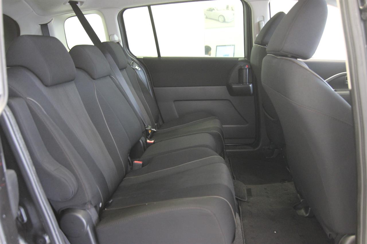 2011 Nissan LAFESTA